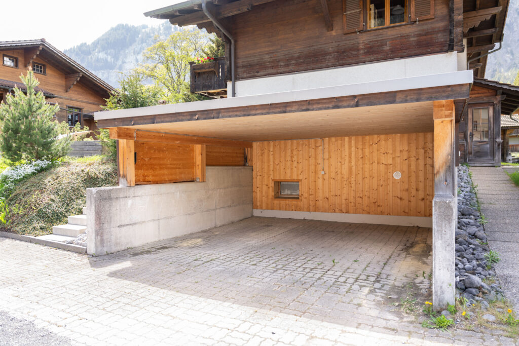 carport EV charging chalet kandersteg