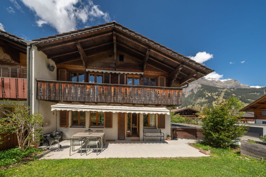 Garden chalet outdoor kandersteg children